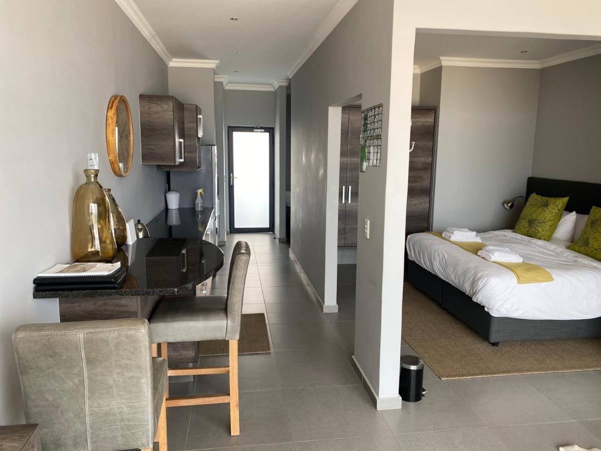 Apartment 32, Bay View Suites Langstrand Esterno foto