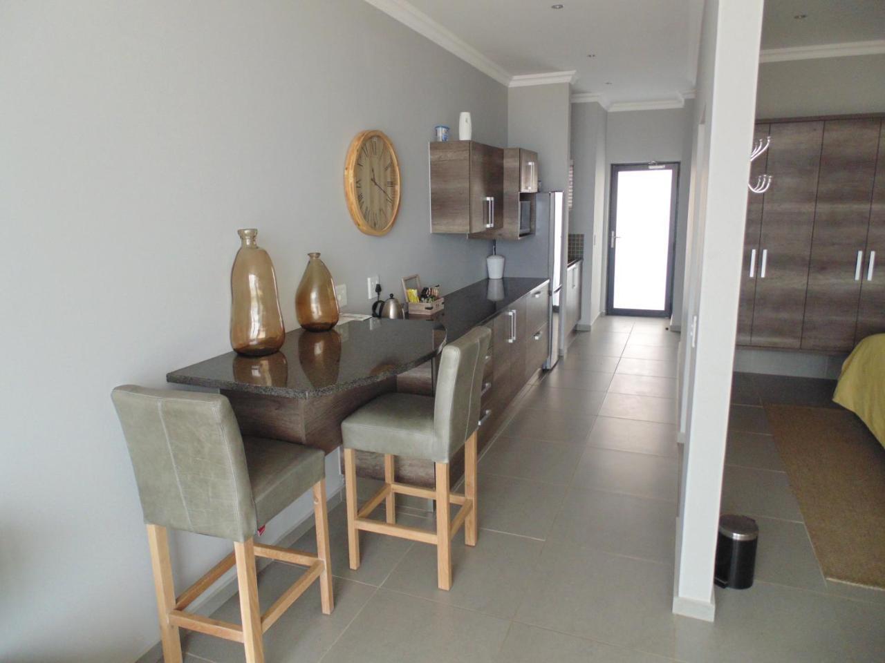 Apartment 32, Bay View Suites Langstrand Esterno foto