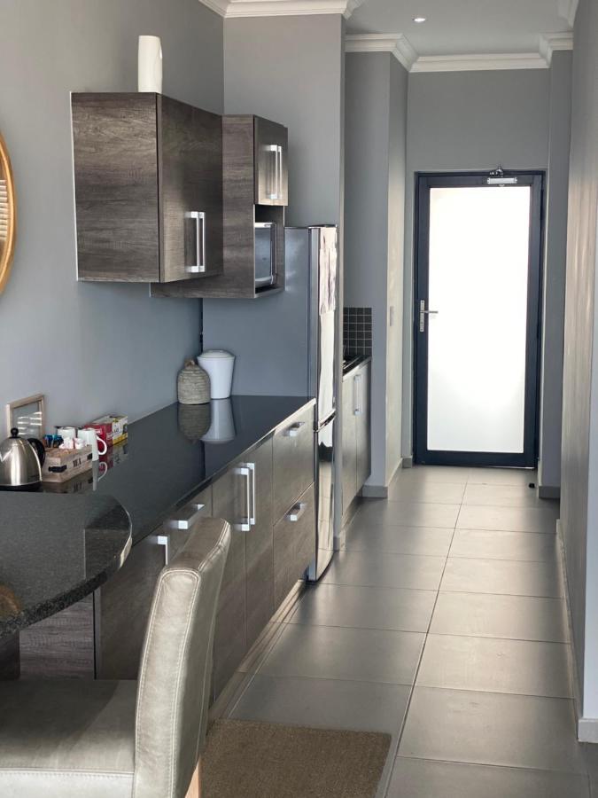 Apartment 32, Bay View Suites Langstrand Esterno foto
